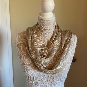Gold Metallic Scarf 🧣 NWT